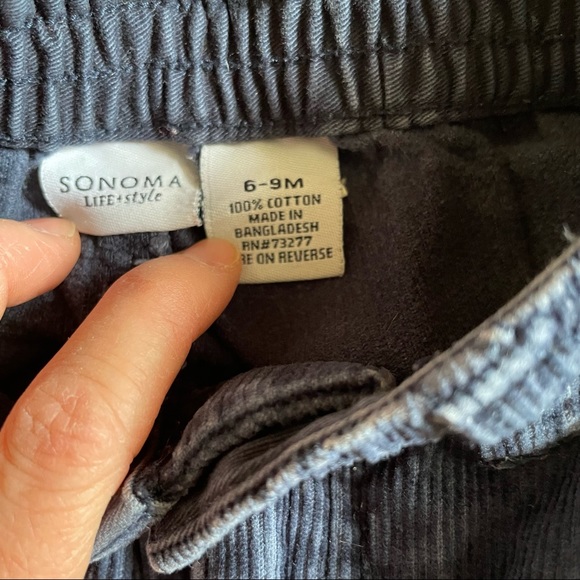 5 piece lot of 6-9 month clothes - Picture 6 of 8